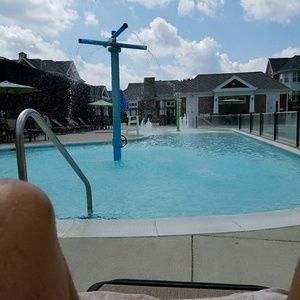 Meet your Posher, Ronald